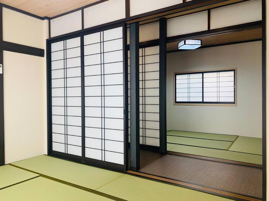 Apartemen 東京民泊 貸し切り一軒家 モダン和風 畳 青砥 上野 プライベート空間 最大8名